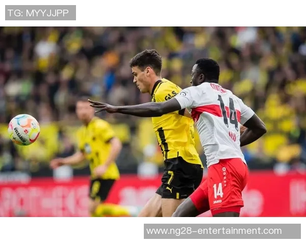 德甲冷门:多特蒙德与巴黎圣日耳曼激战成平局引发全场热议